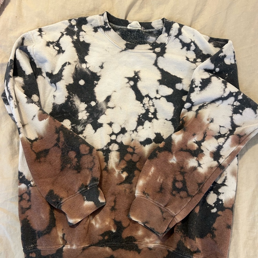 Tie-Dye Black and Brown Sweater , SIZE IS S/M